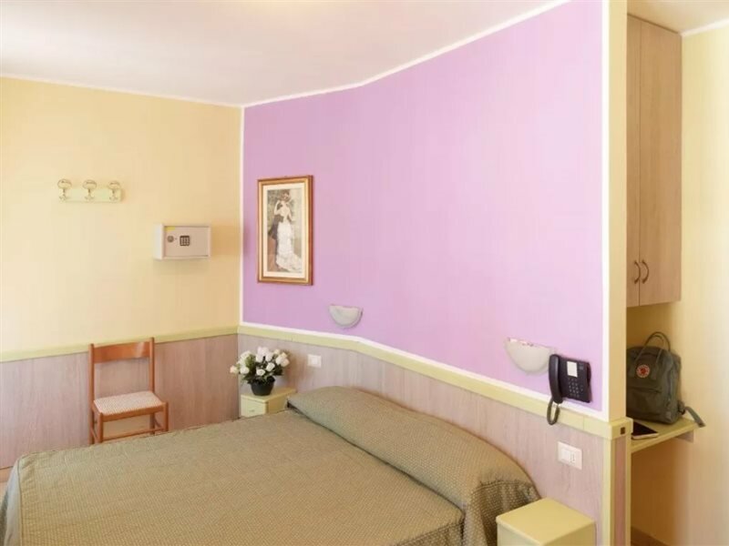 Фото Hotel Arco Romana