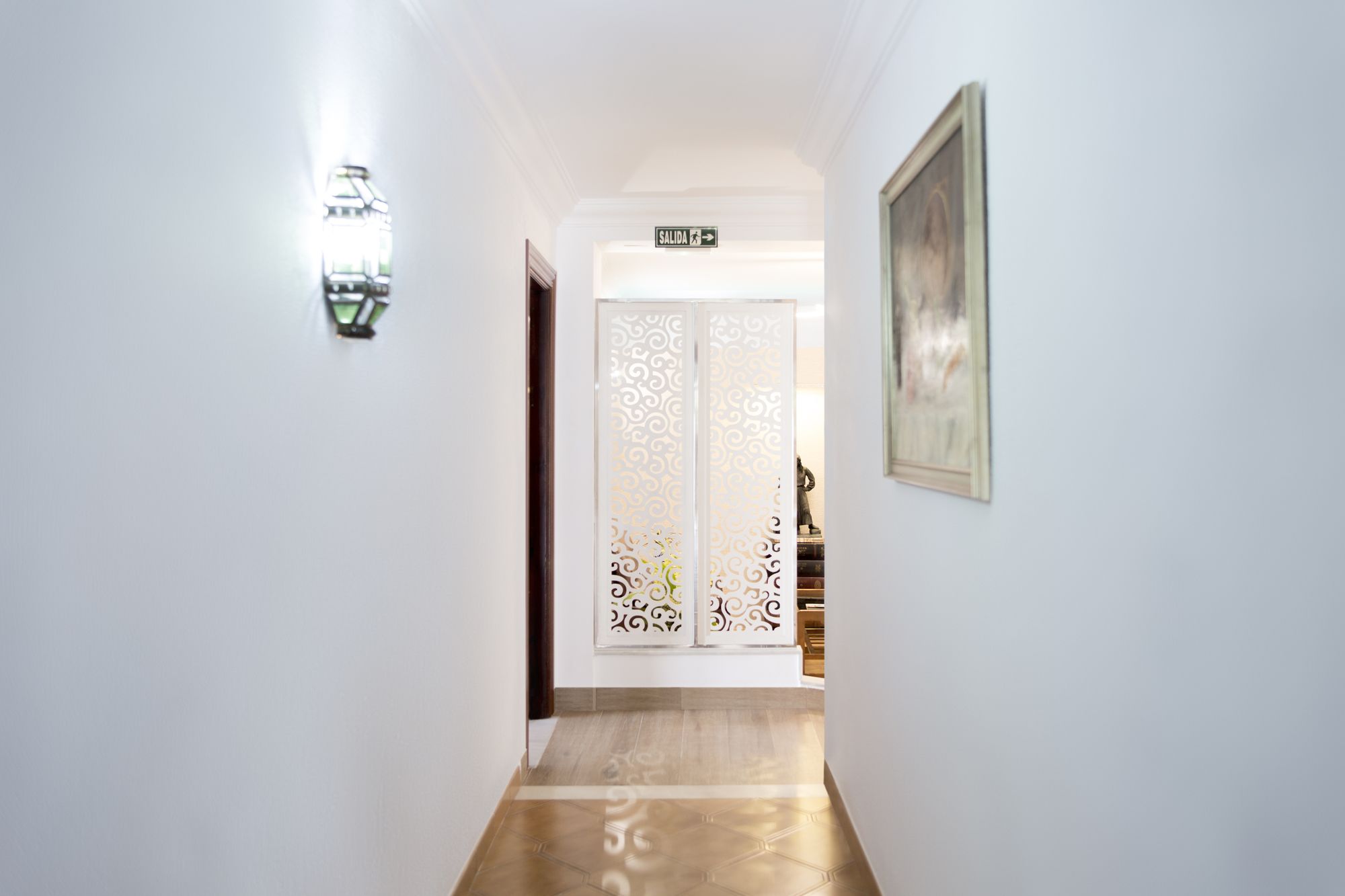 Фото Hostal Alhambra
