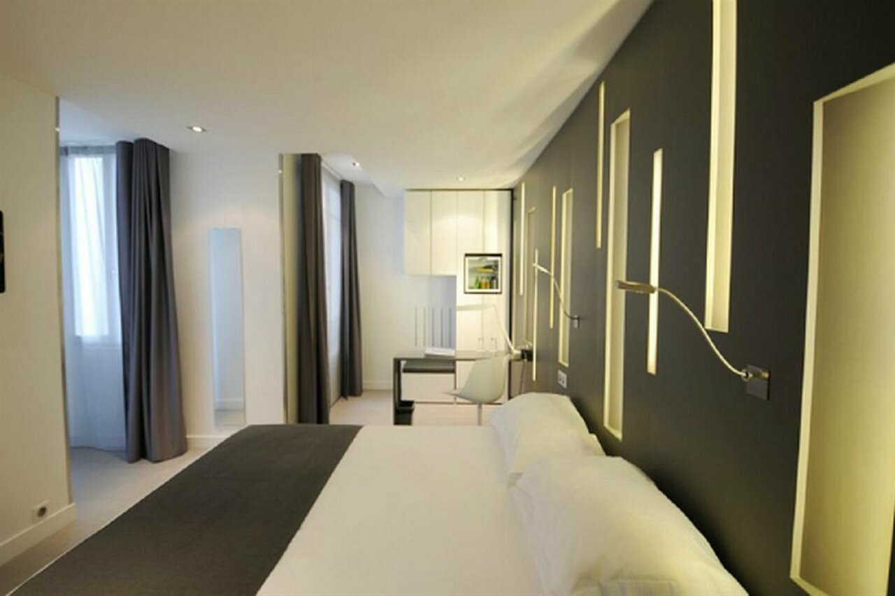 Фото Hotel Arc de Triomphe Etoile