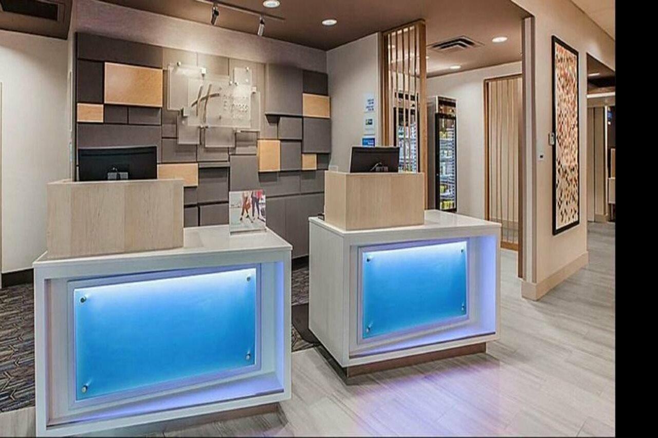 Фото Holiday Inn Express Jacksonville South Bartram Prk, an Ihg Hotel