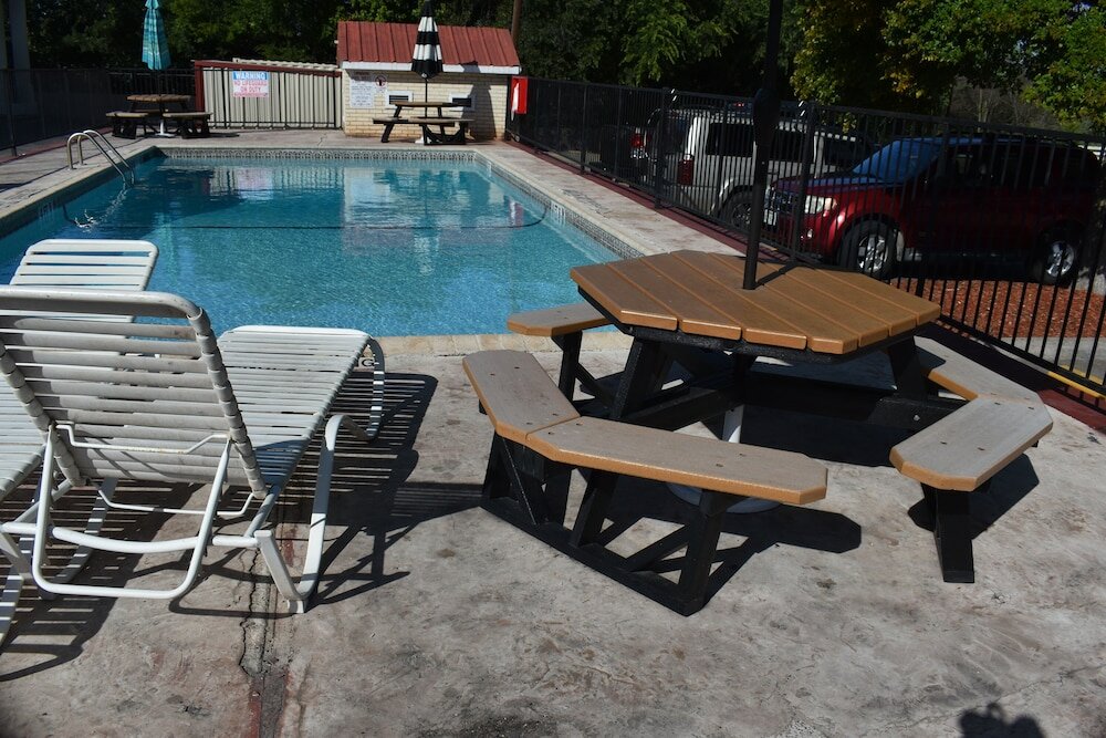 Фото Super 8 by Wyndham Fredericksburg