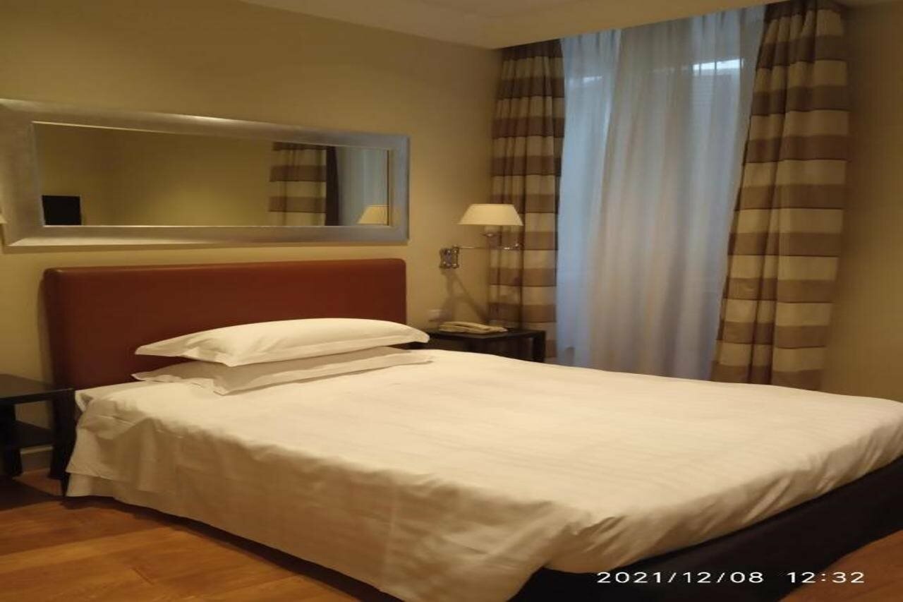 Фото Albergo Santa Chiara Hotel Rome