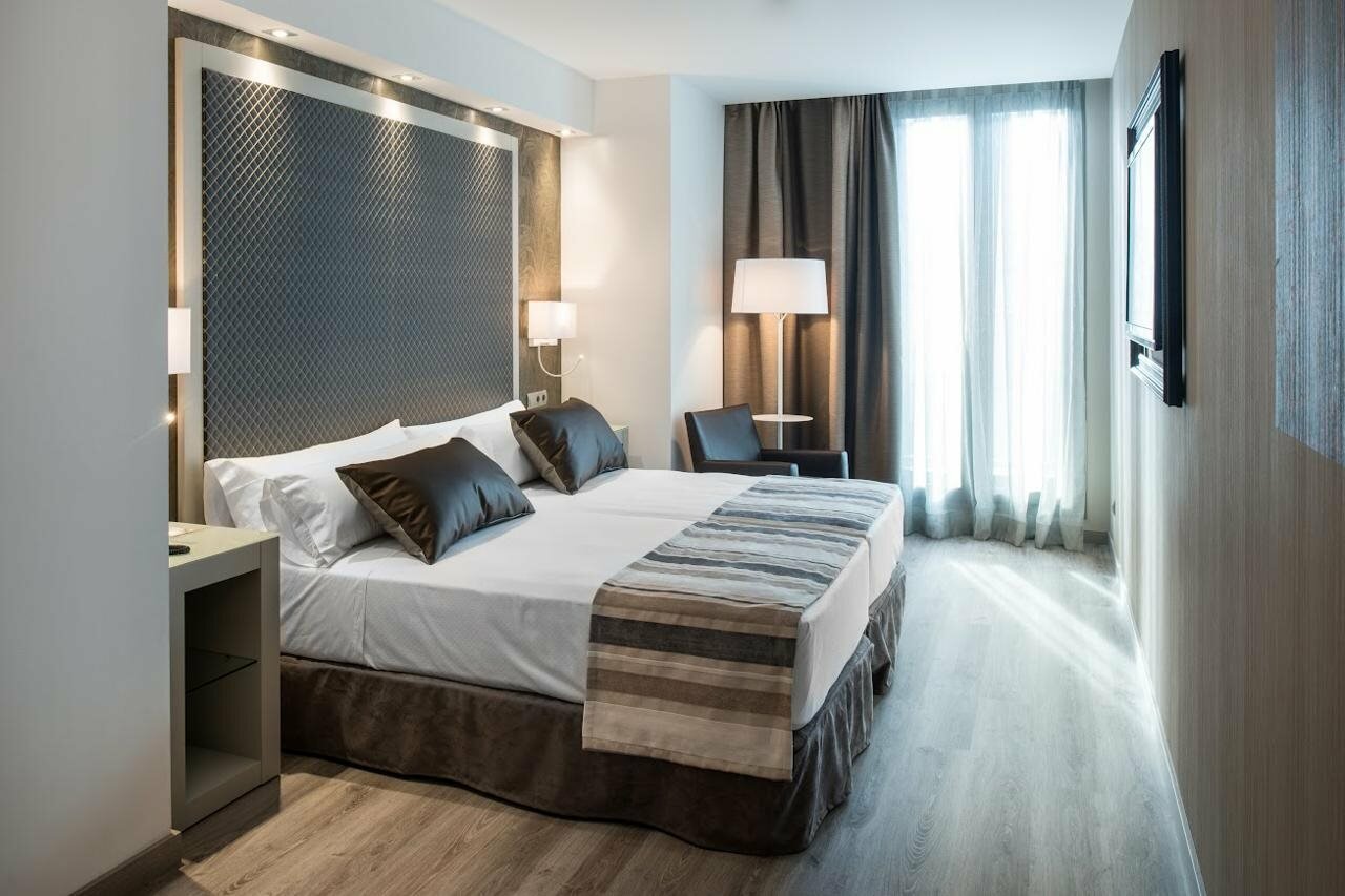 Фото Catalonia Square