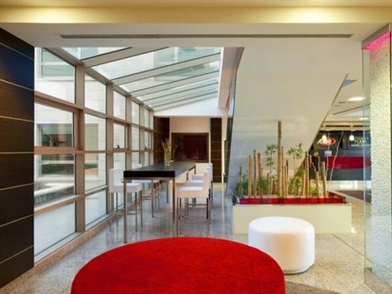 Фото Crowne Plaza Madrid Airport, an Ihg Hotel