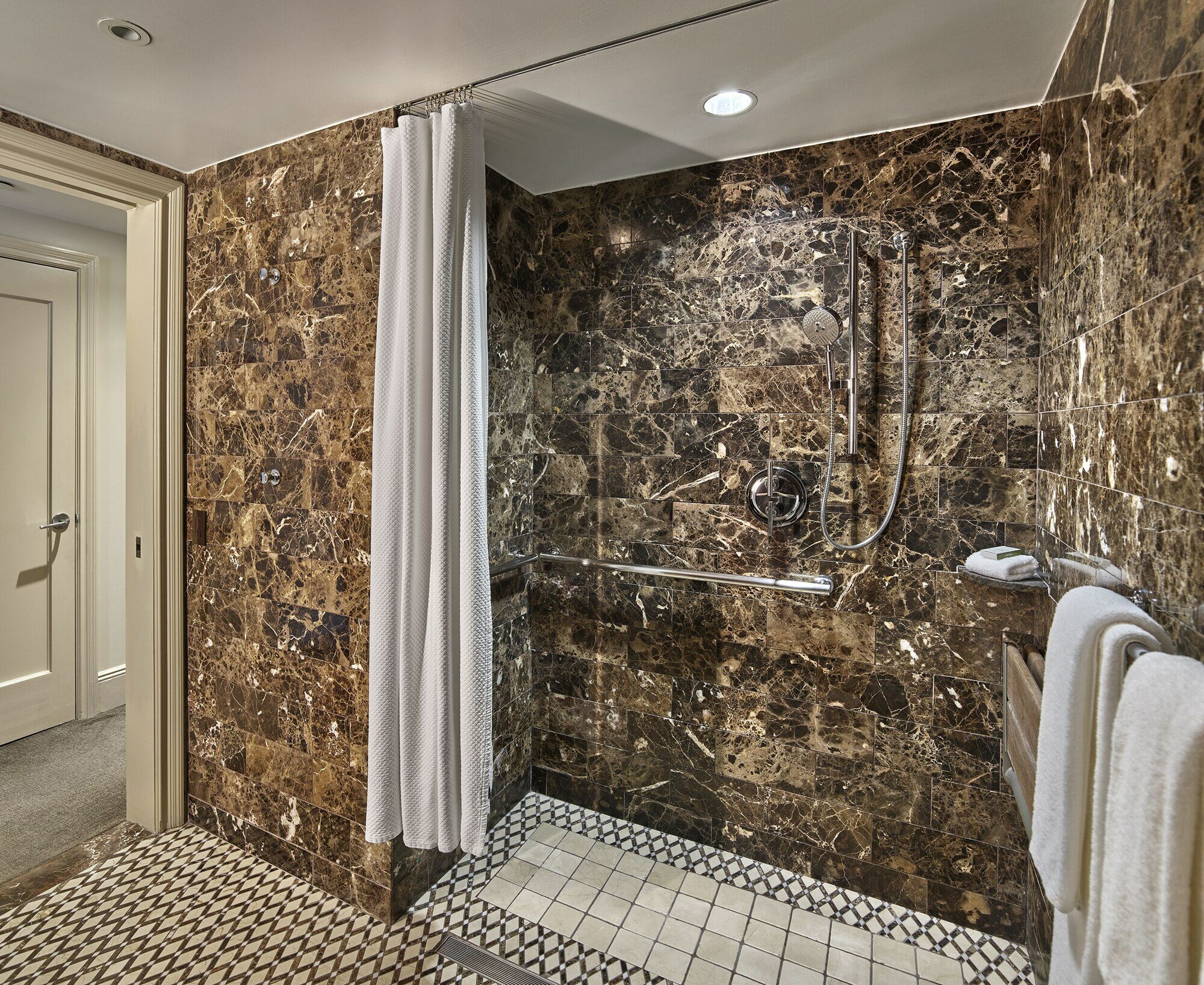 Фото Aka Central Park