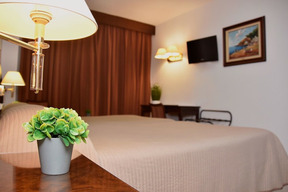 Фото Hotel Turia Valencia