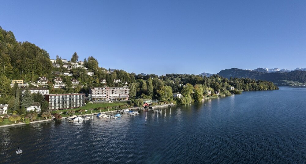Фото Hermitage Lake Lucerne - Beach Club & Lifestyle Hotel