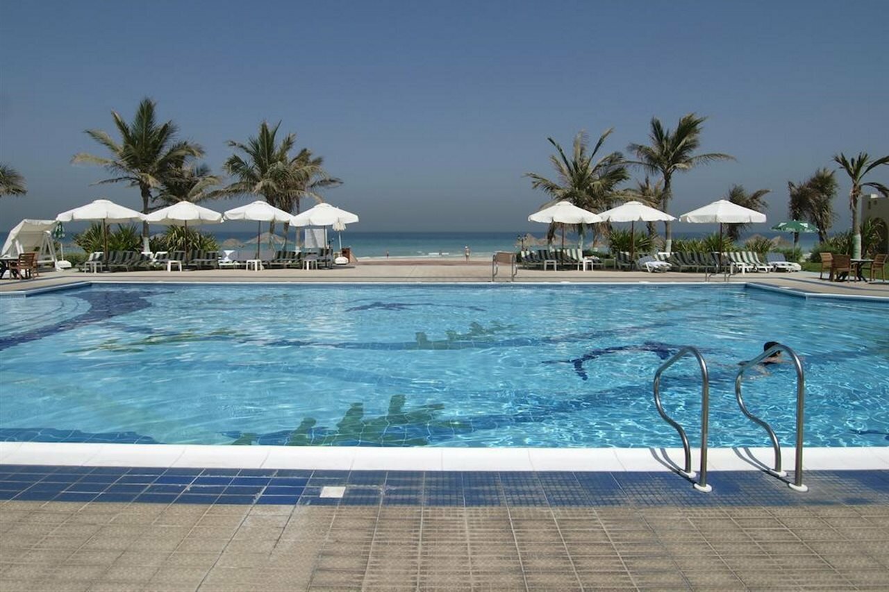 Фото Umm Al Quwain Beach Hotel