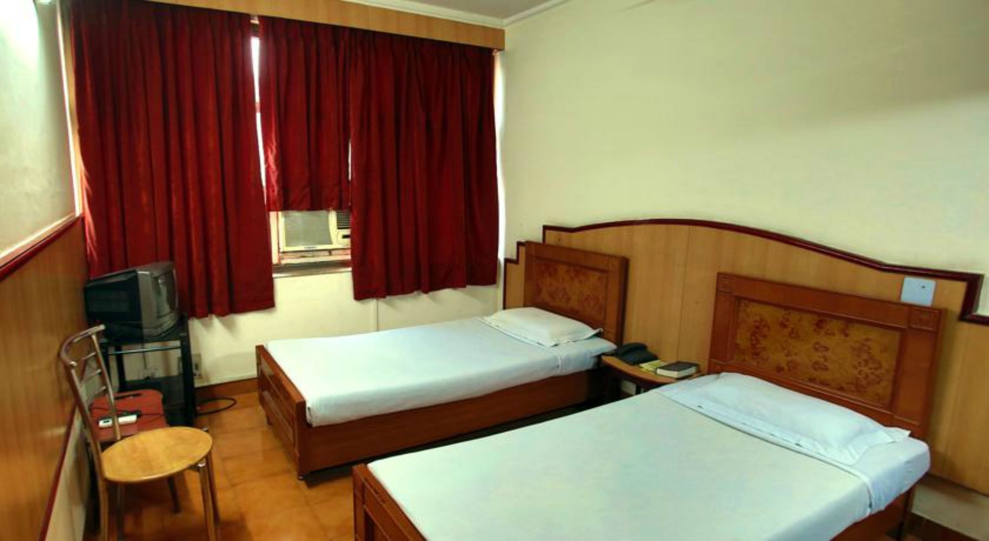 Фото Ymca Tourist Hostel