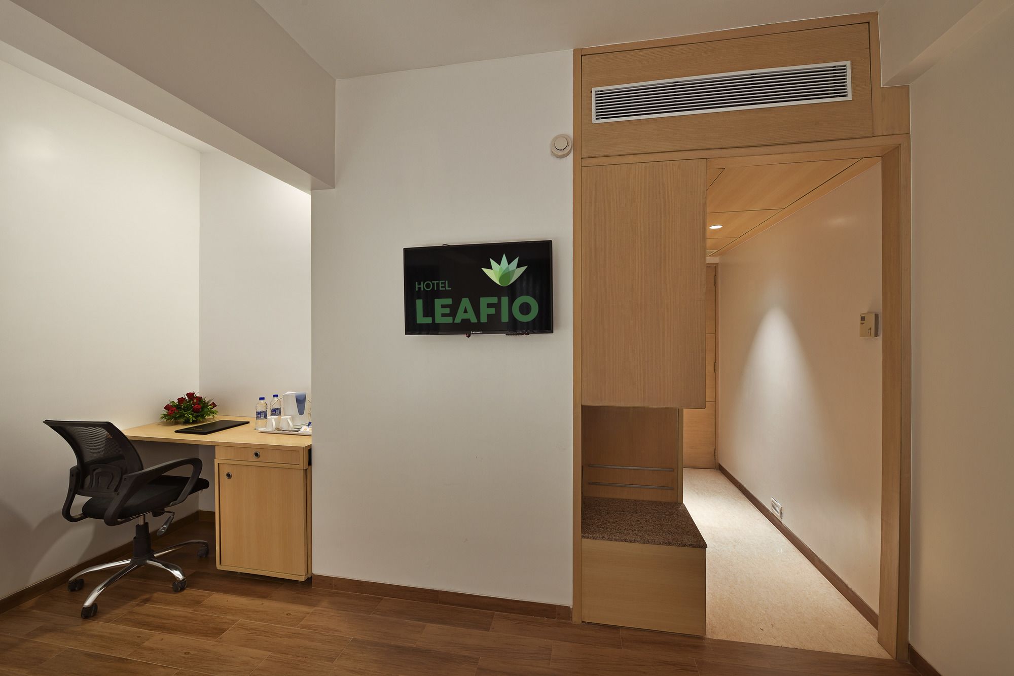 Фото Hotel Leafio Marigold Marol