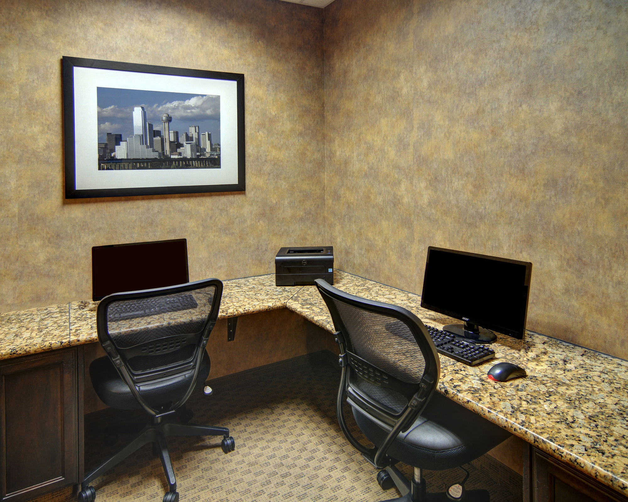 Фото Comfort Suites Frisco