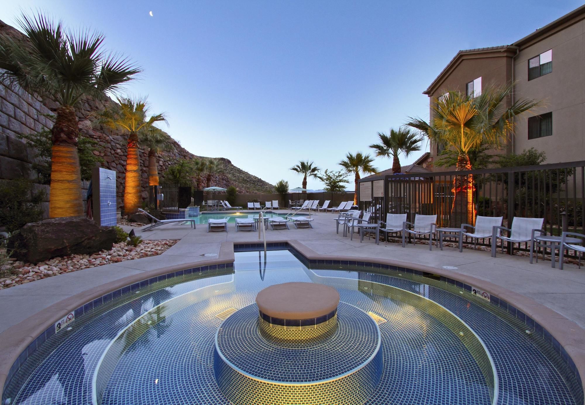 Фото TownePlace Suites by Marriott St. George