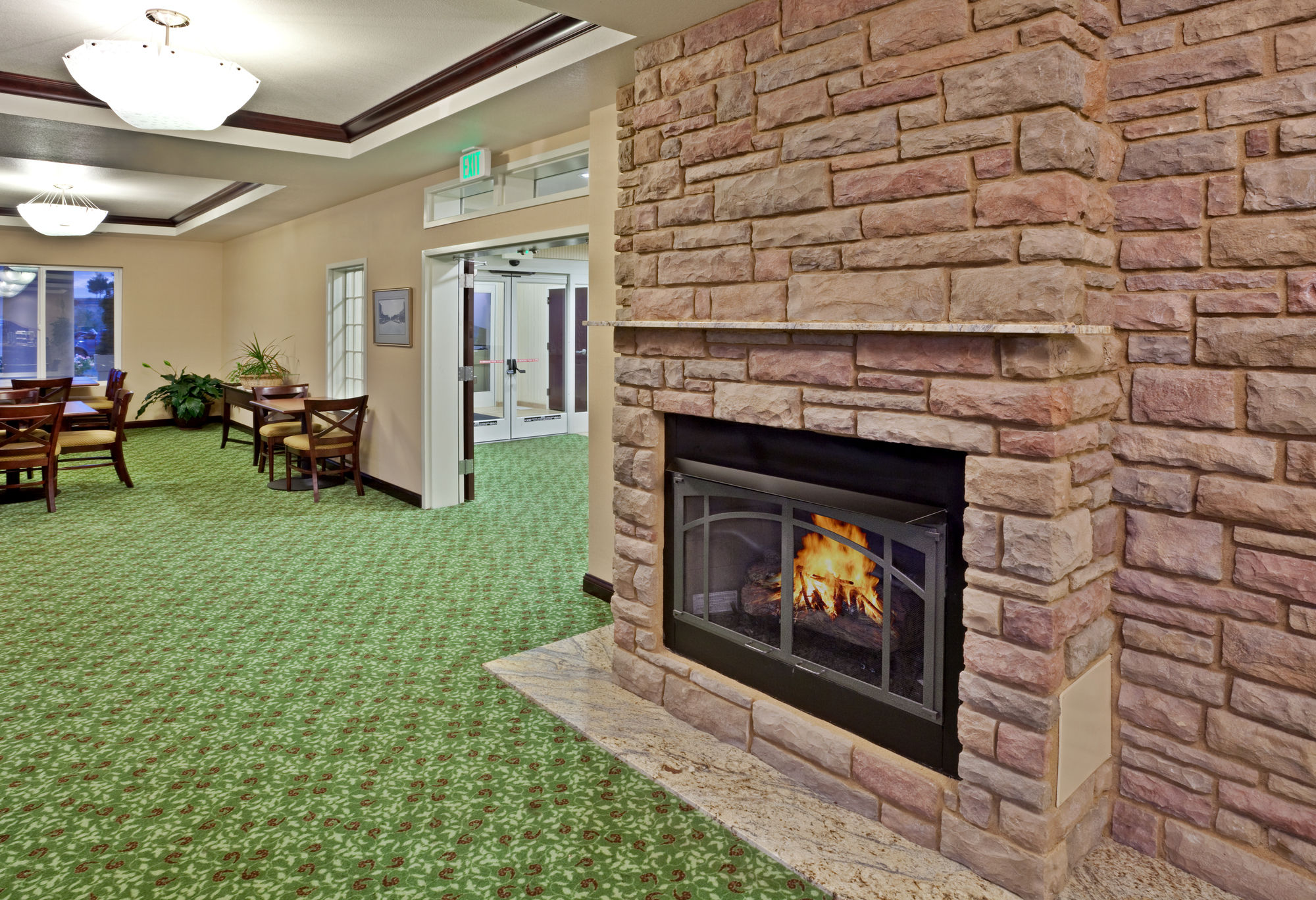 Фото Holiday Inn Express & Suites Ontario, an Ihg Hotel