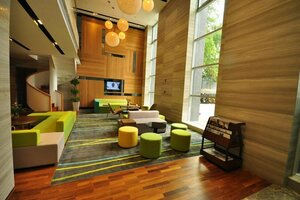 Гостиница Holiday Inn Express Hangzhou Huanglong, an Ihg Hotel