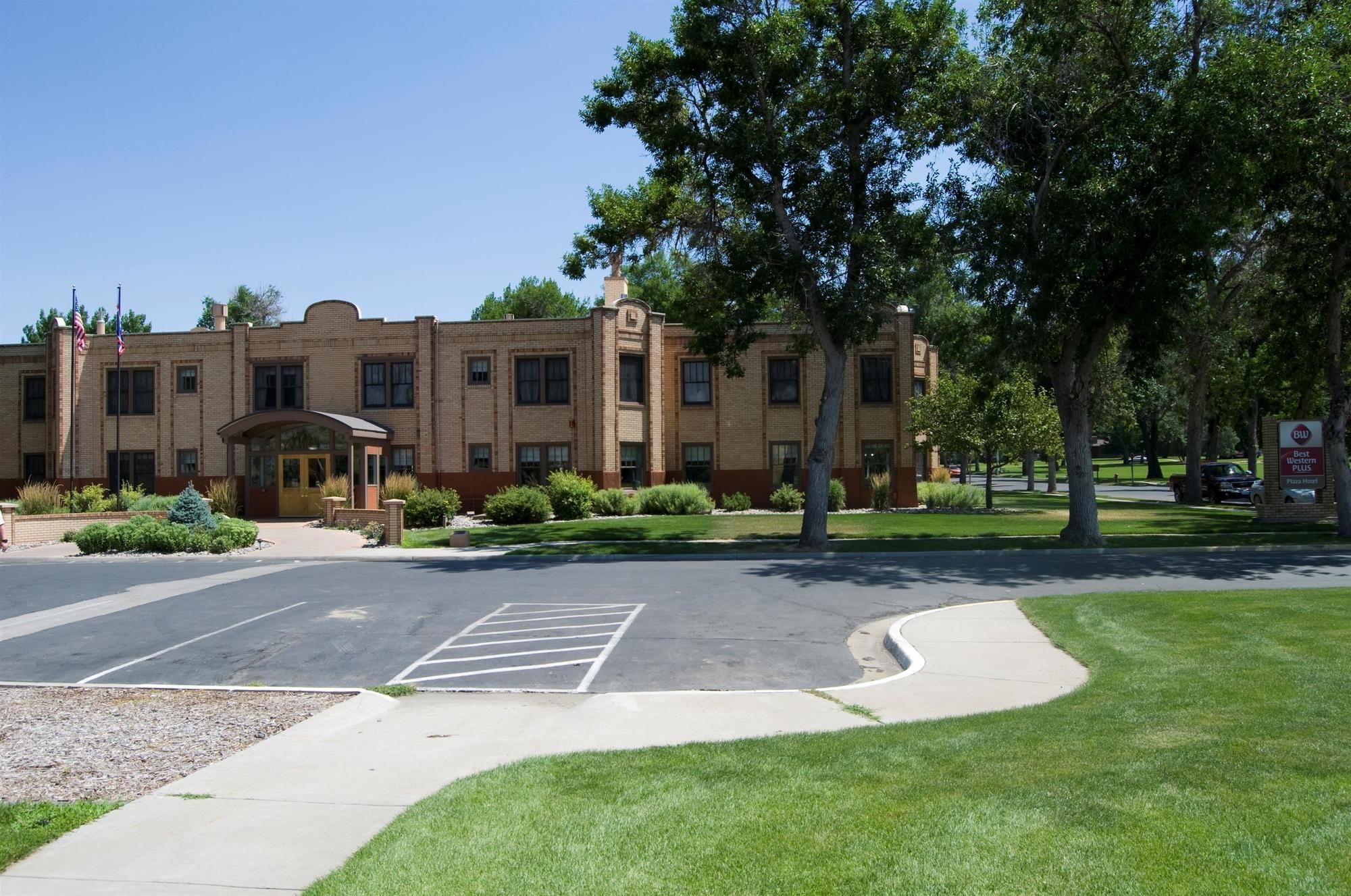 Фото Best Western Plus Plaza Hotel