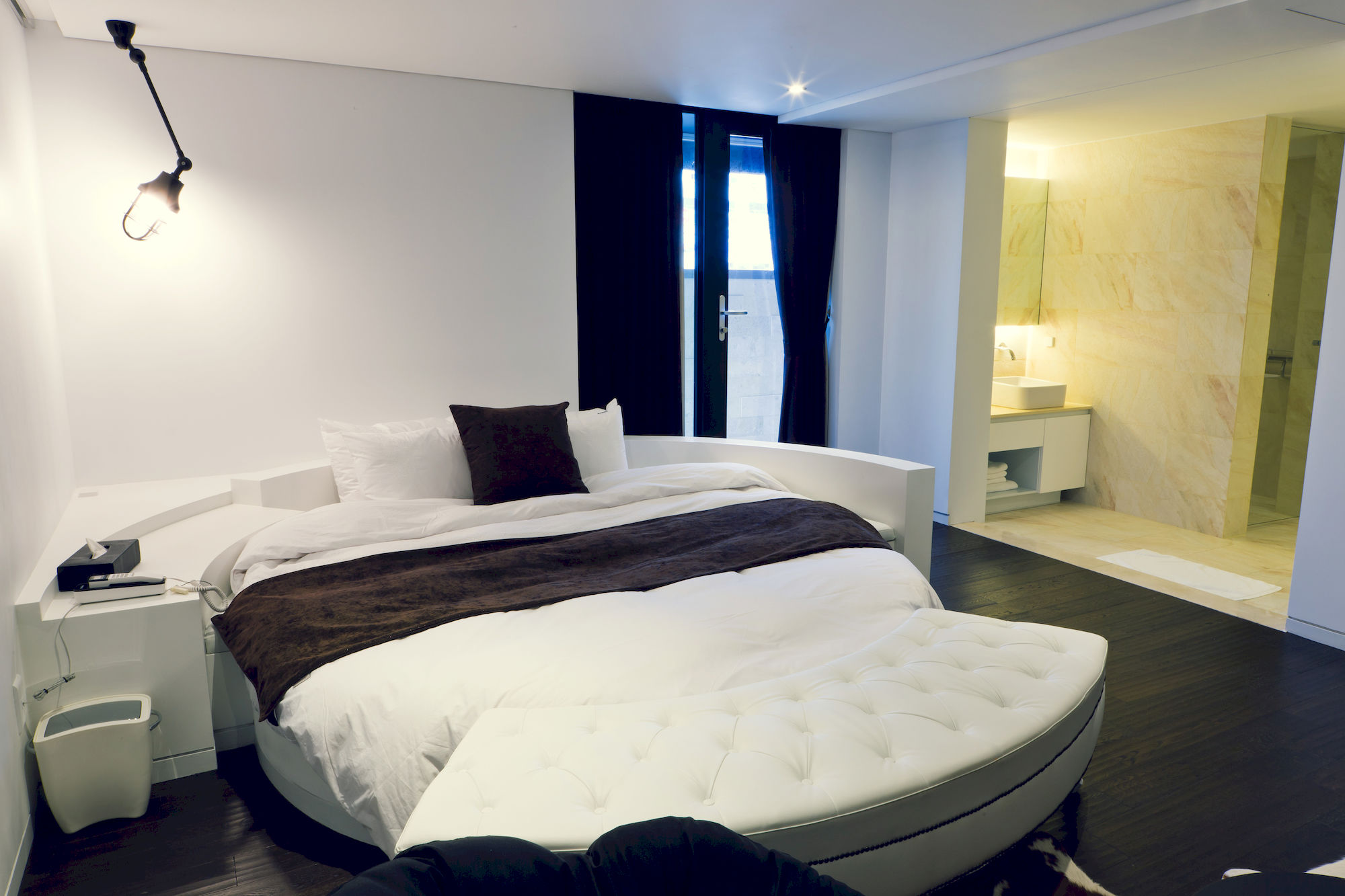 Фото Busan Amare Hotel