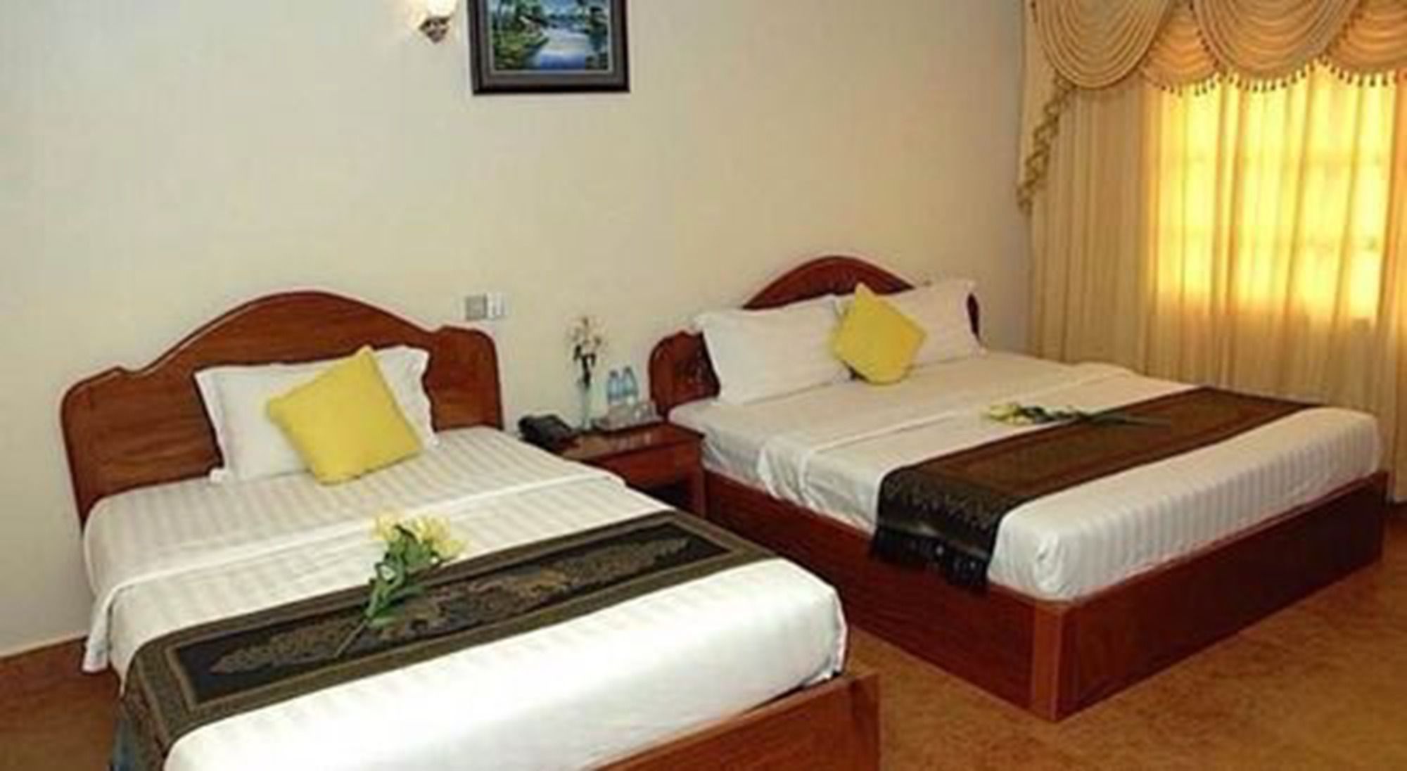 Фото Lux Guesthouse