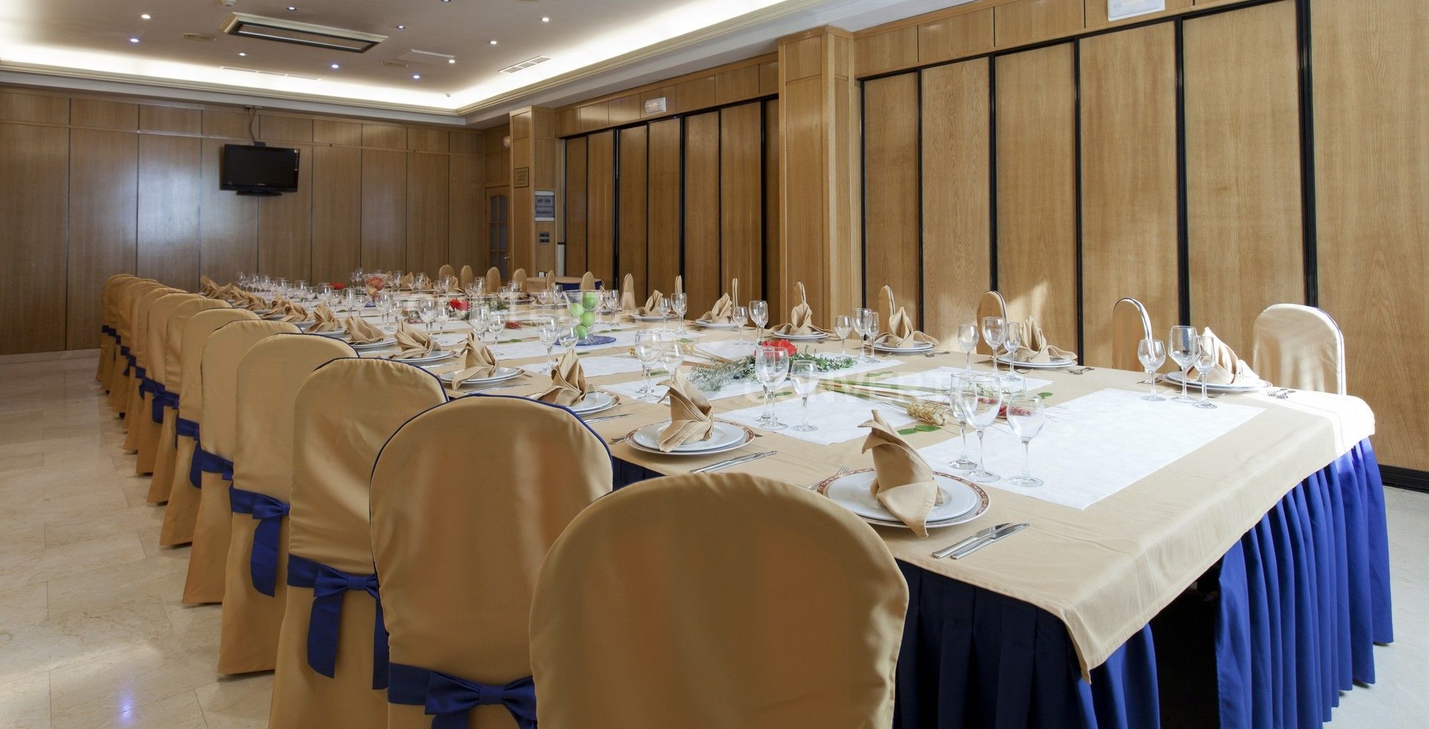 Фото Urban Hotels N Avenida de Espana