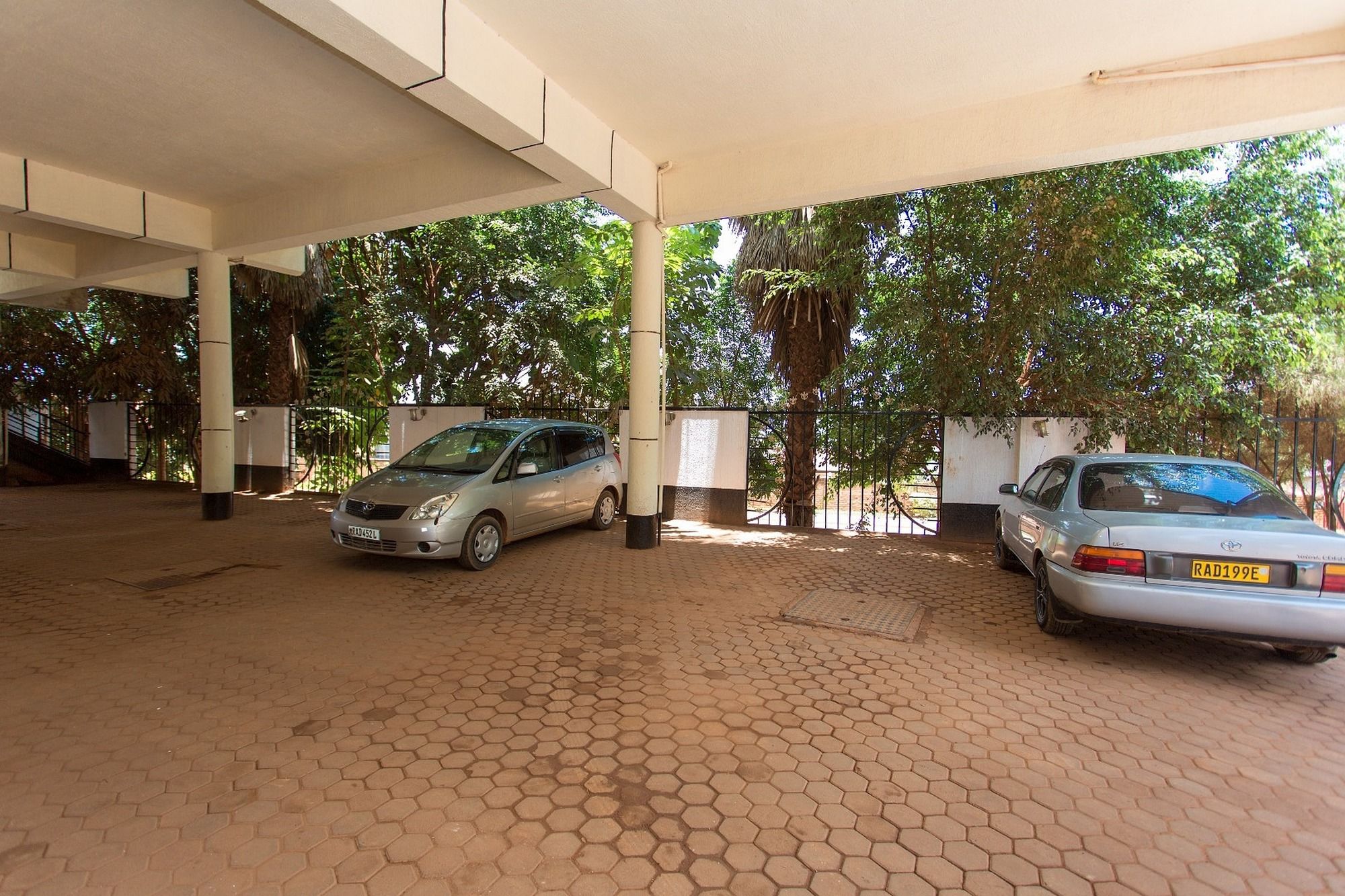 Фото The Mirror Hotel