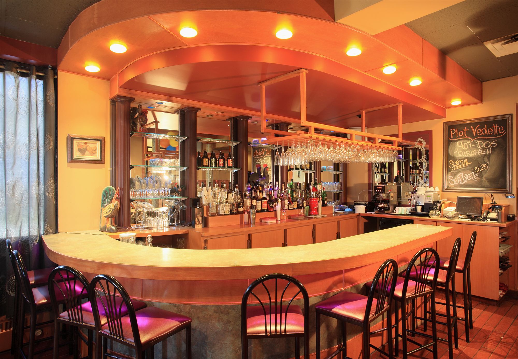 Фото Travelodge by Wyndham Alma