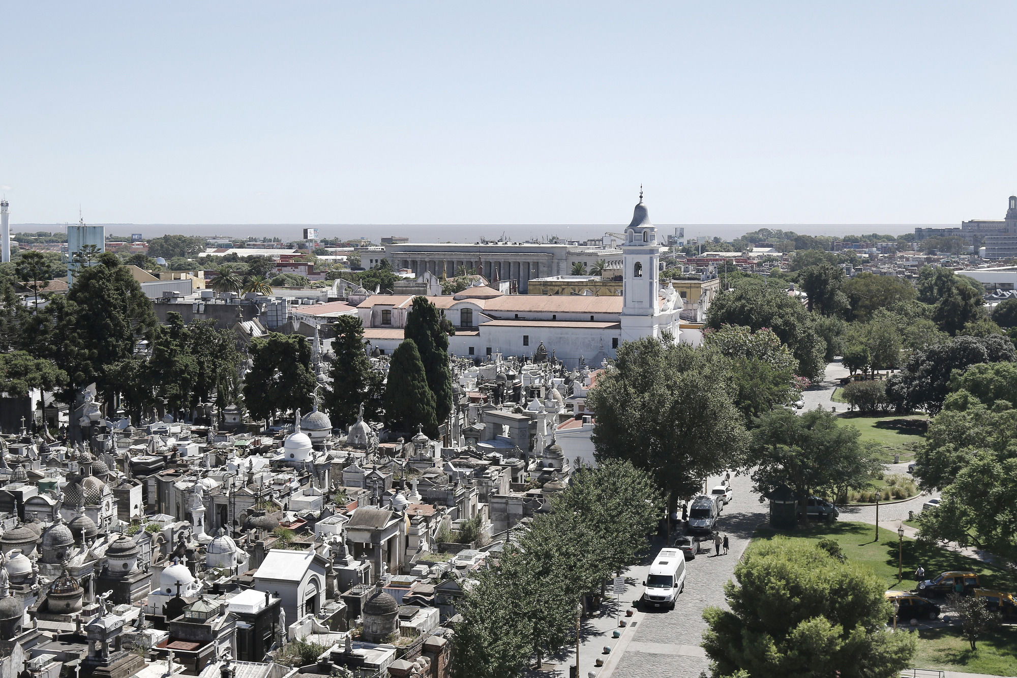 Фото Loi Suites Recoleta Hotel
