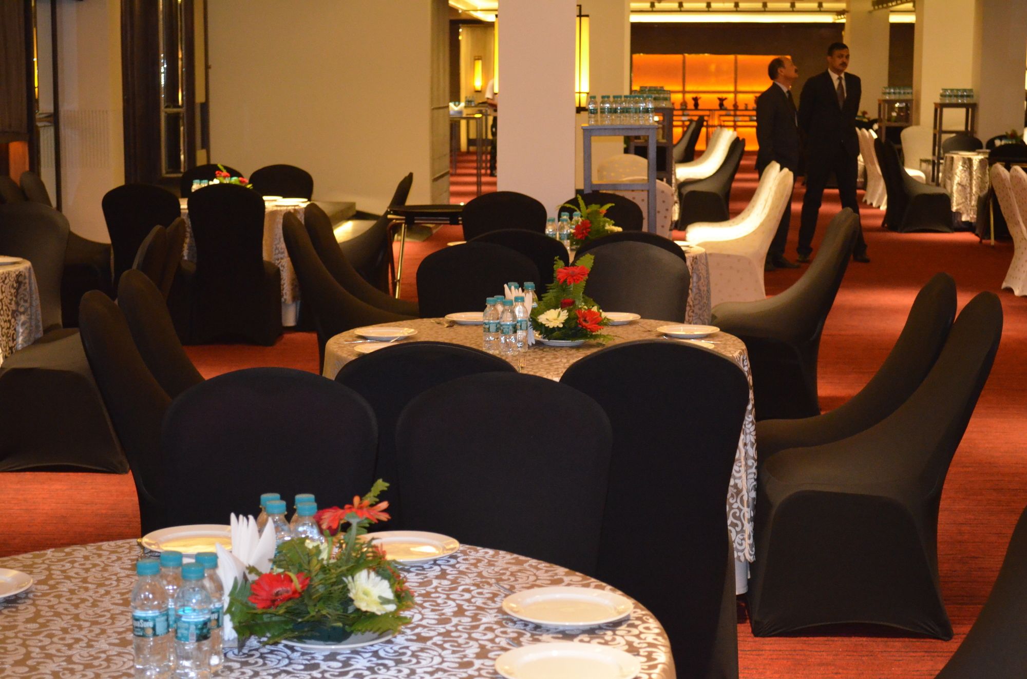 Фото The Maya Hotel