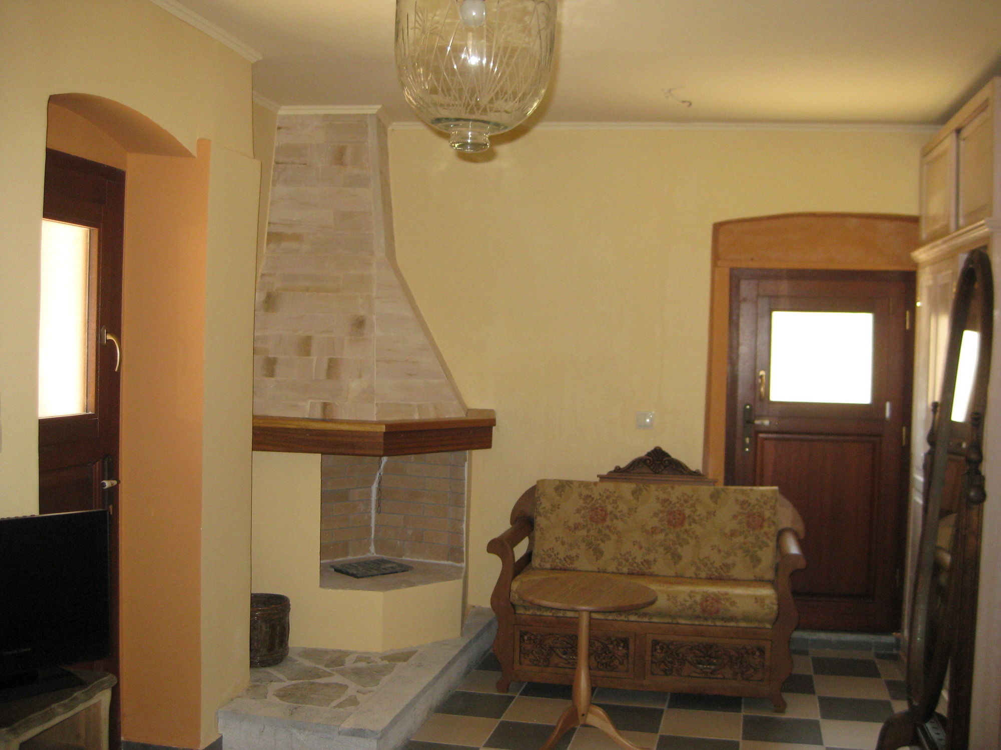 Фото Traditional Hotel Ianthe