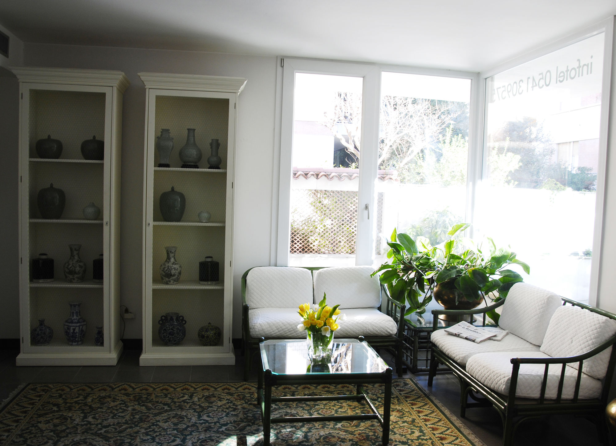 Фото National Hotel