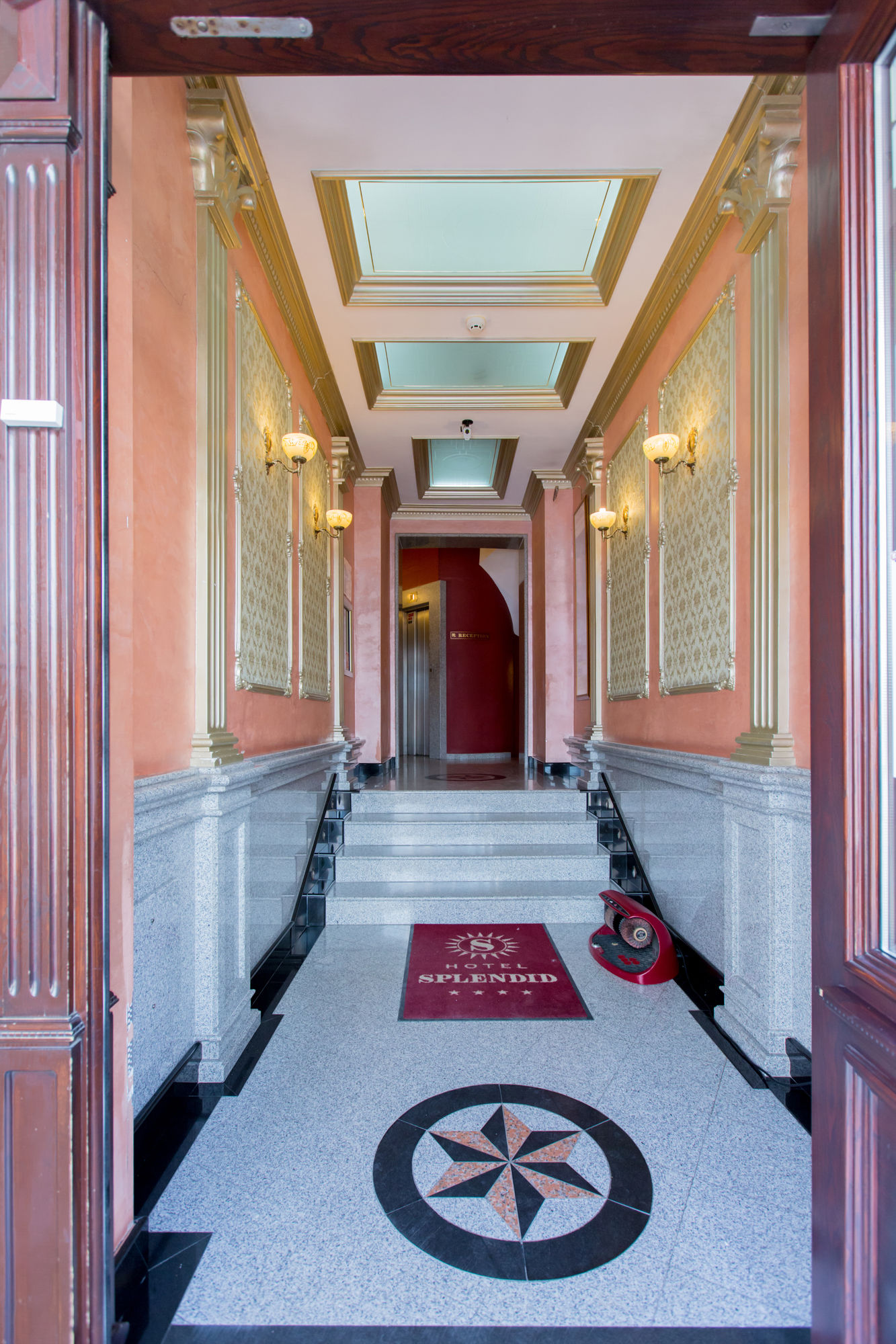 Фото отеля 4