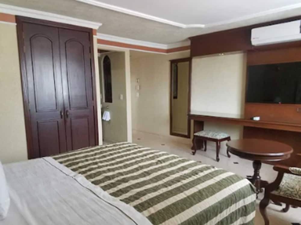 Фото Hotel Casino Plaza