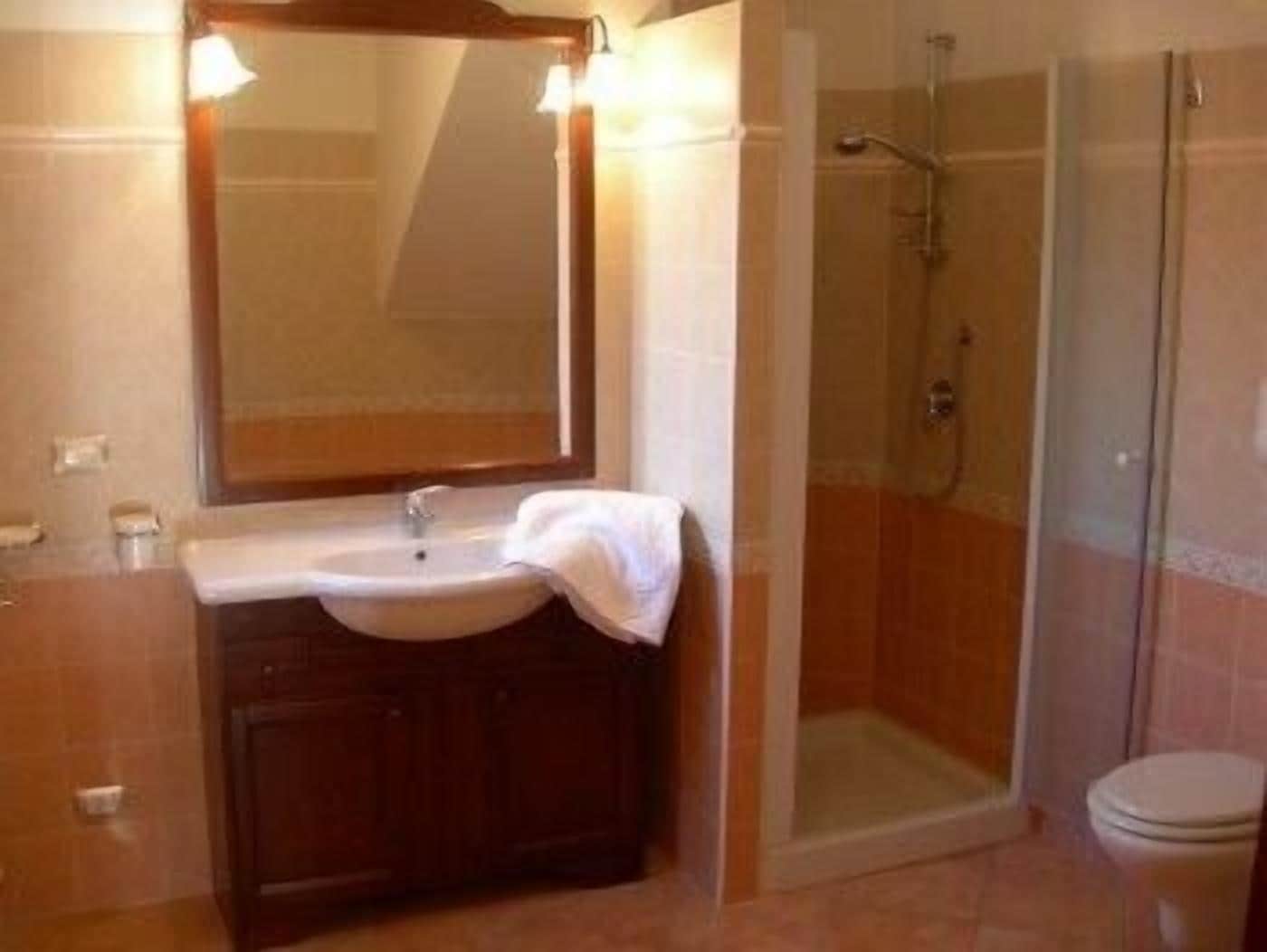 Фото Albergo Residenziale Li Troni