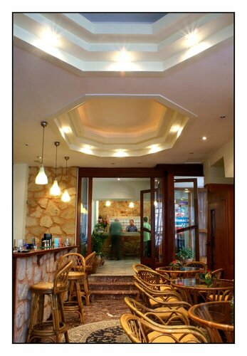 Гостиница Hotel Krystal в Ситии