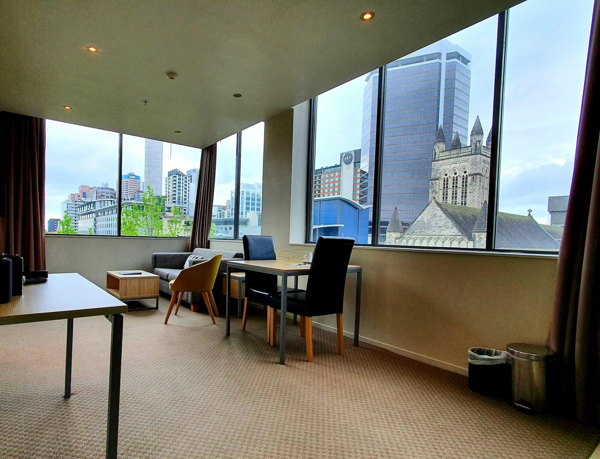 Фото Quest on Hobson