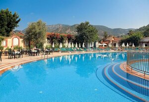 отель Oludeniz Beach Resort by Z'Hotels