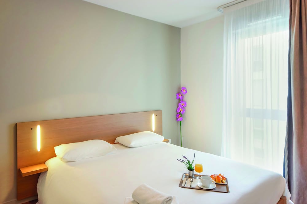 Фото Appart'City Valence Centre