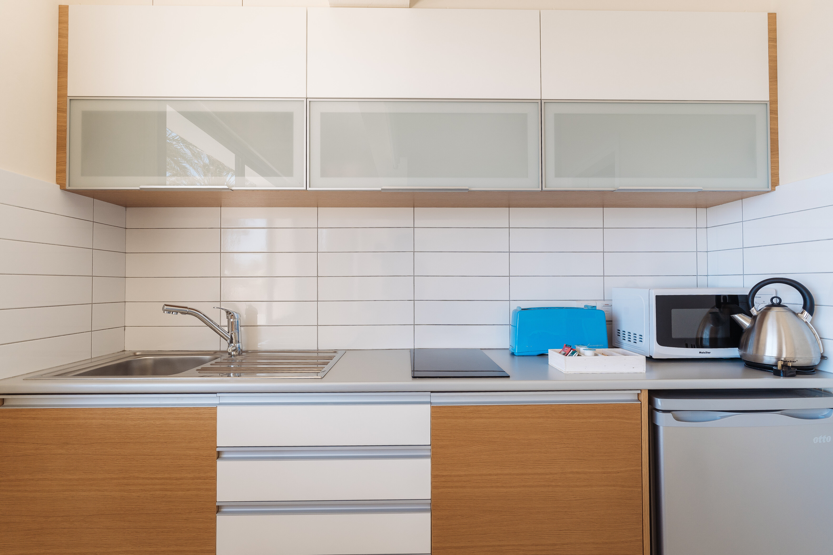 Фото Vrachia Beach Hotel & Suites - Adults only