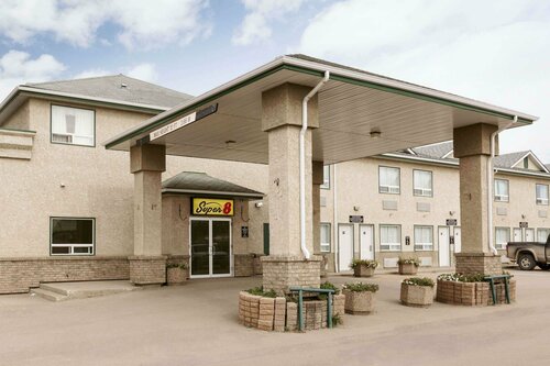 Гостиница Super 8 by Wyndham Drayton Valley