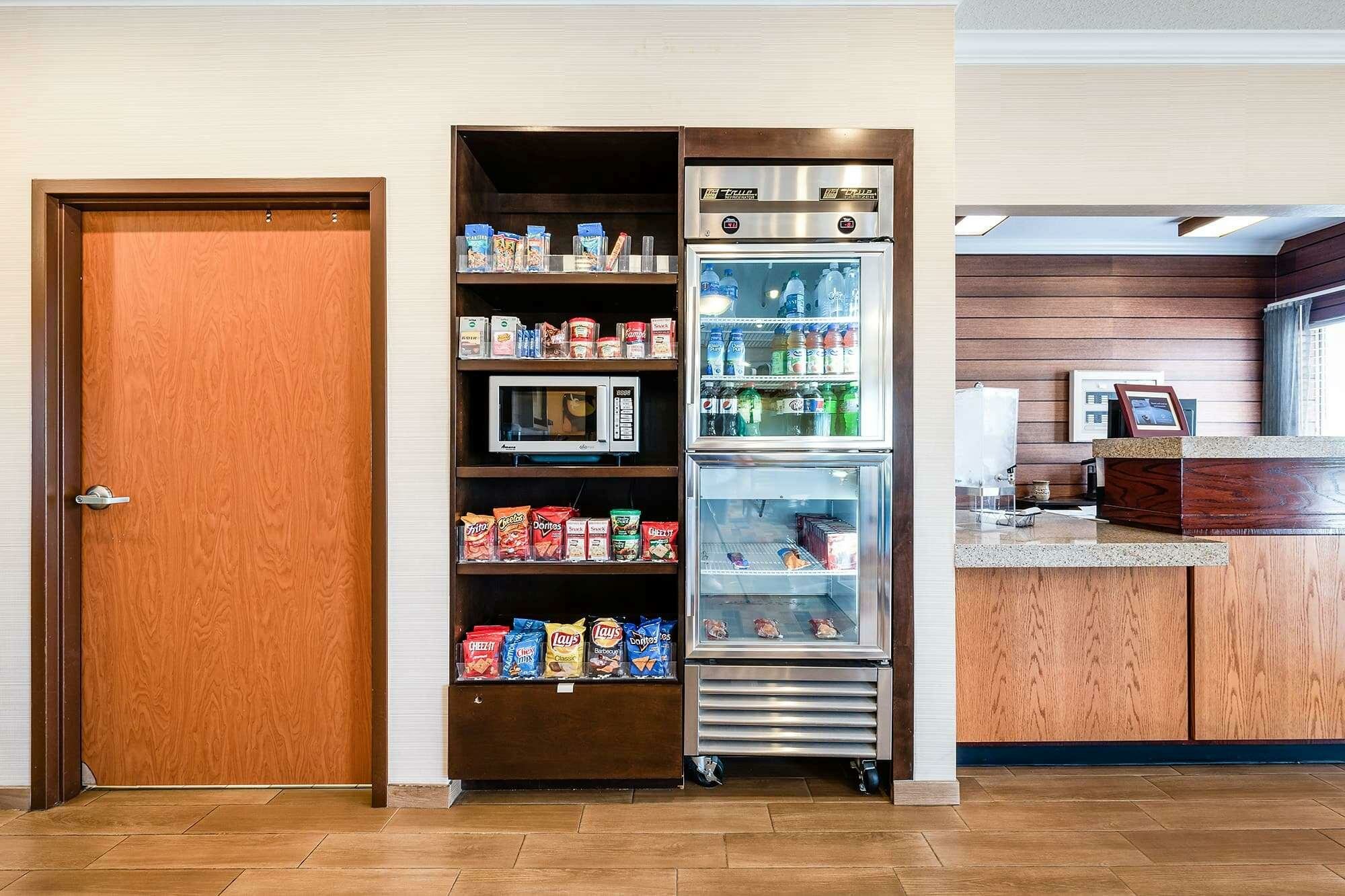 Фото SureStay Plus Hotel by Best Western Minot