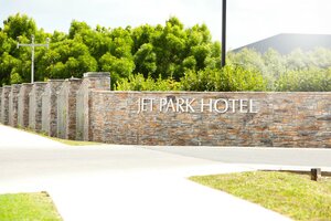 Гостиница JetPark Auckland Airport Hotel