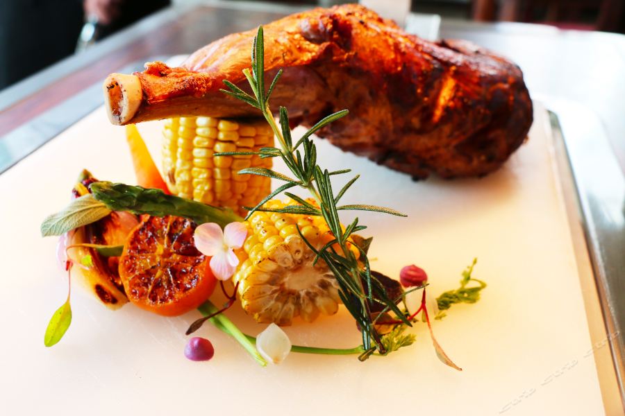 Фото Hilton Linzhi Resort