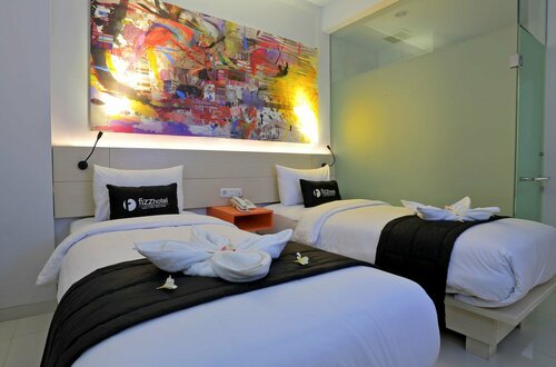 Гостиница Fizz Hotel Lombok в Матараме
