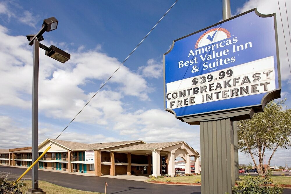 Hotel Americas Best Value Inn & Suites Murfreesboro, Murfreesboro, photo