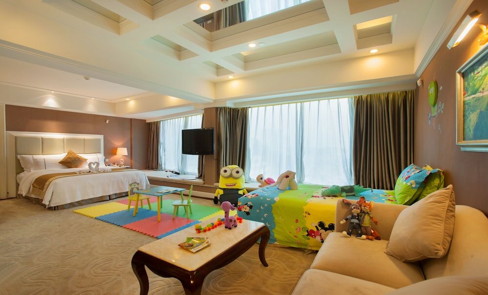 Фото Grand Bay Hotel Zhuhai