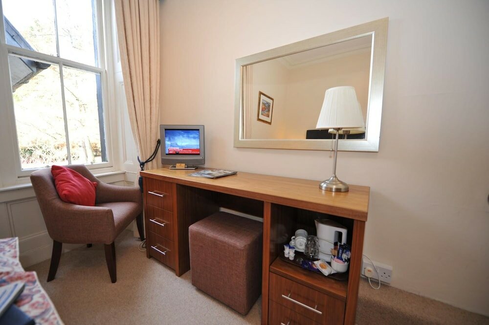 Фото Poppies Hotel