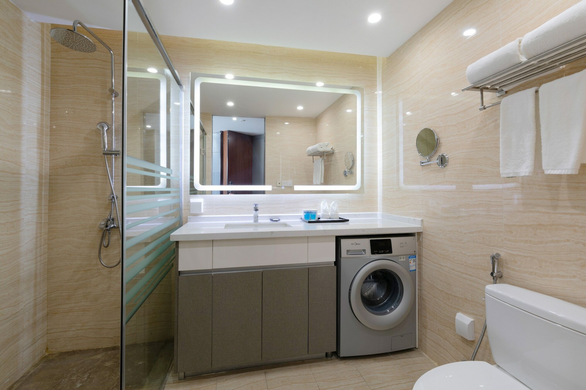 Фото Yimi Mix International Apartment Beijing Road Branch