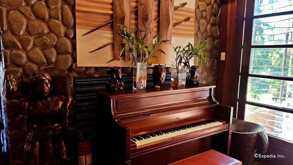 Фото Mountain Lodge