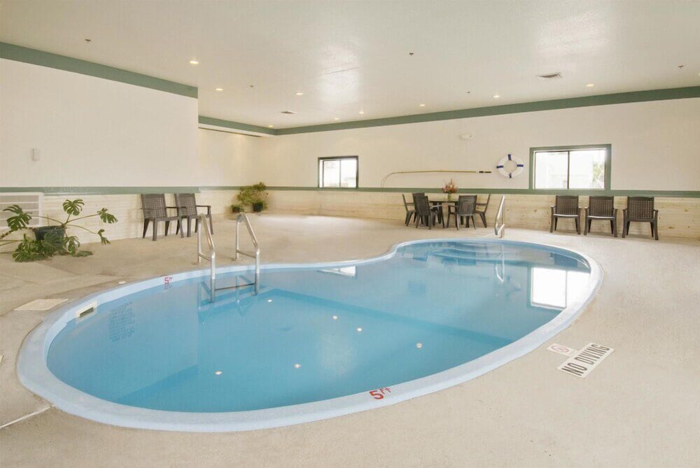 Фото Americas Best Value Inn Torrington