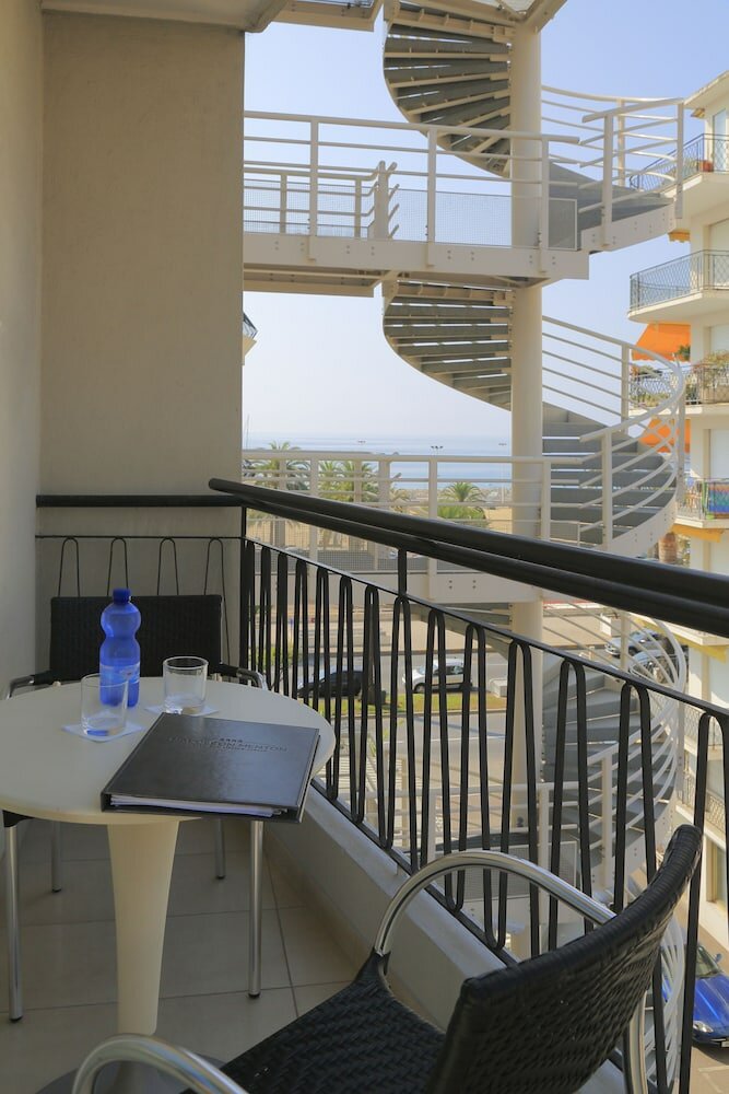 Фото Hotel Napoleon