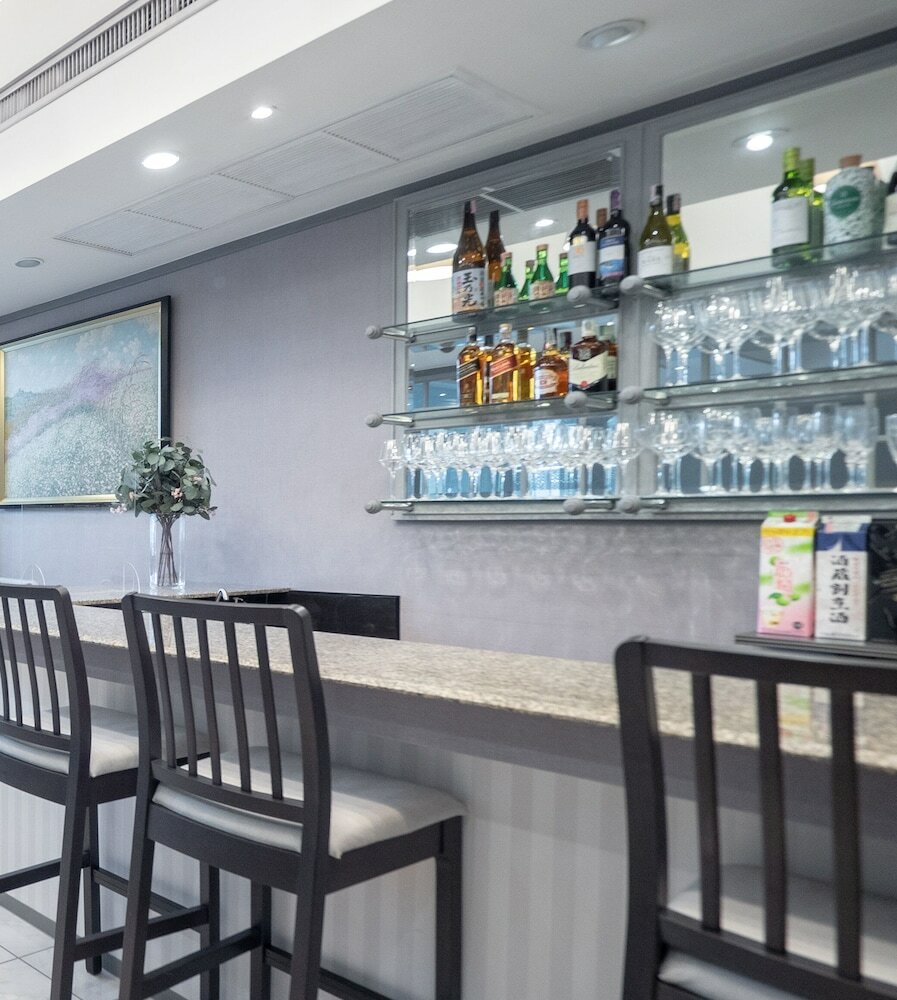 Фото Yellow Ribbon Hills Boutique Suites