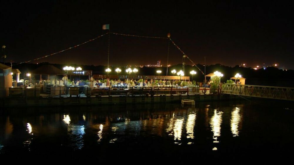 Hotel Beach Luxury Hotel, Karachi, photo